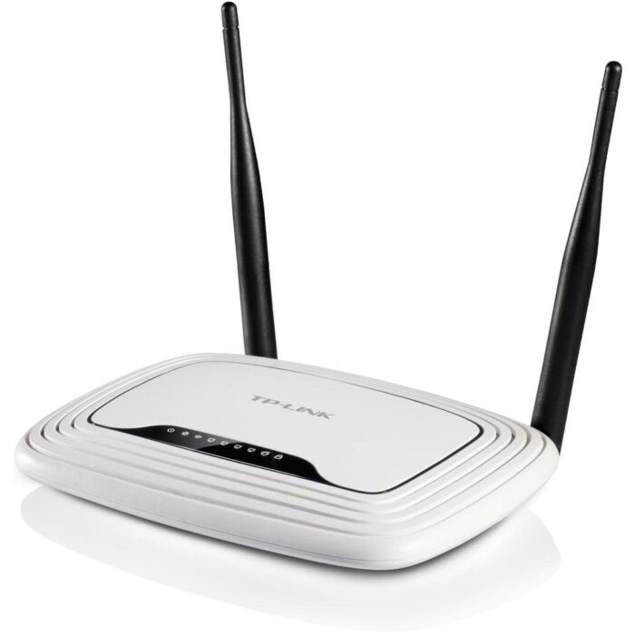 TP-LINK WIRELESS ROUTER 300MBPS WR841N